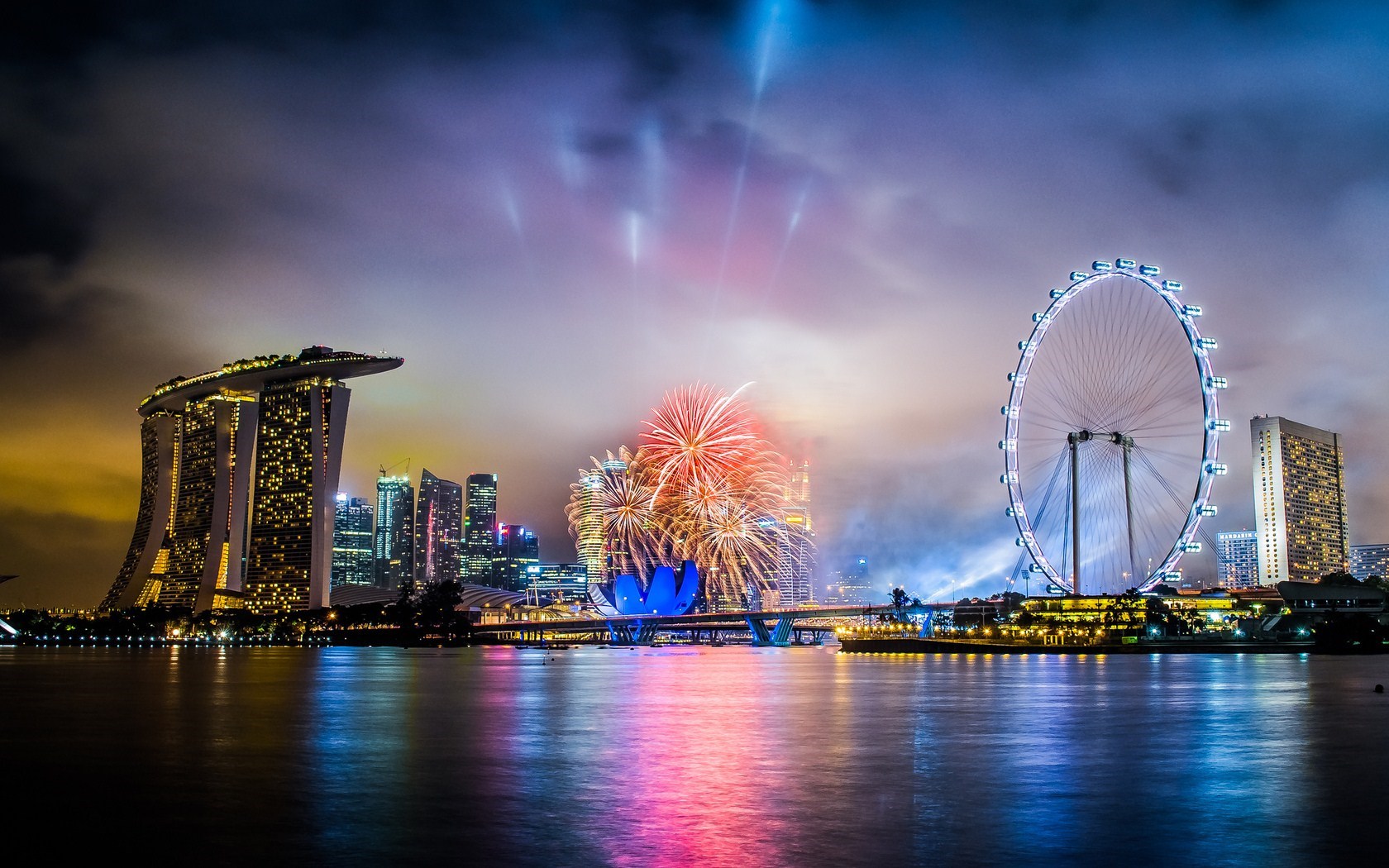 6975404-city-singapore-night-holiday-fireworks